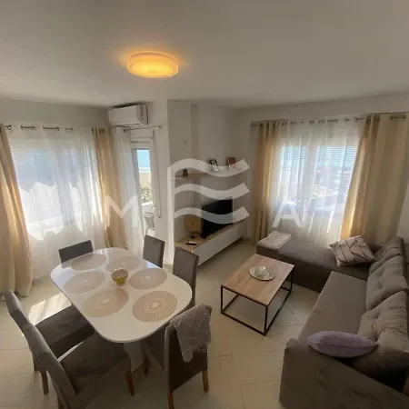 Majestic 871 Durrës